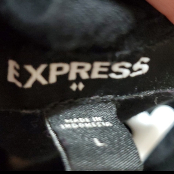 Express Pink and Black Ruffle Mock Neck Flutter Sleeve Tops 2/$12 - Picture 7 of 7